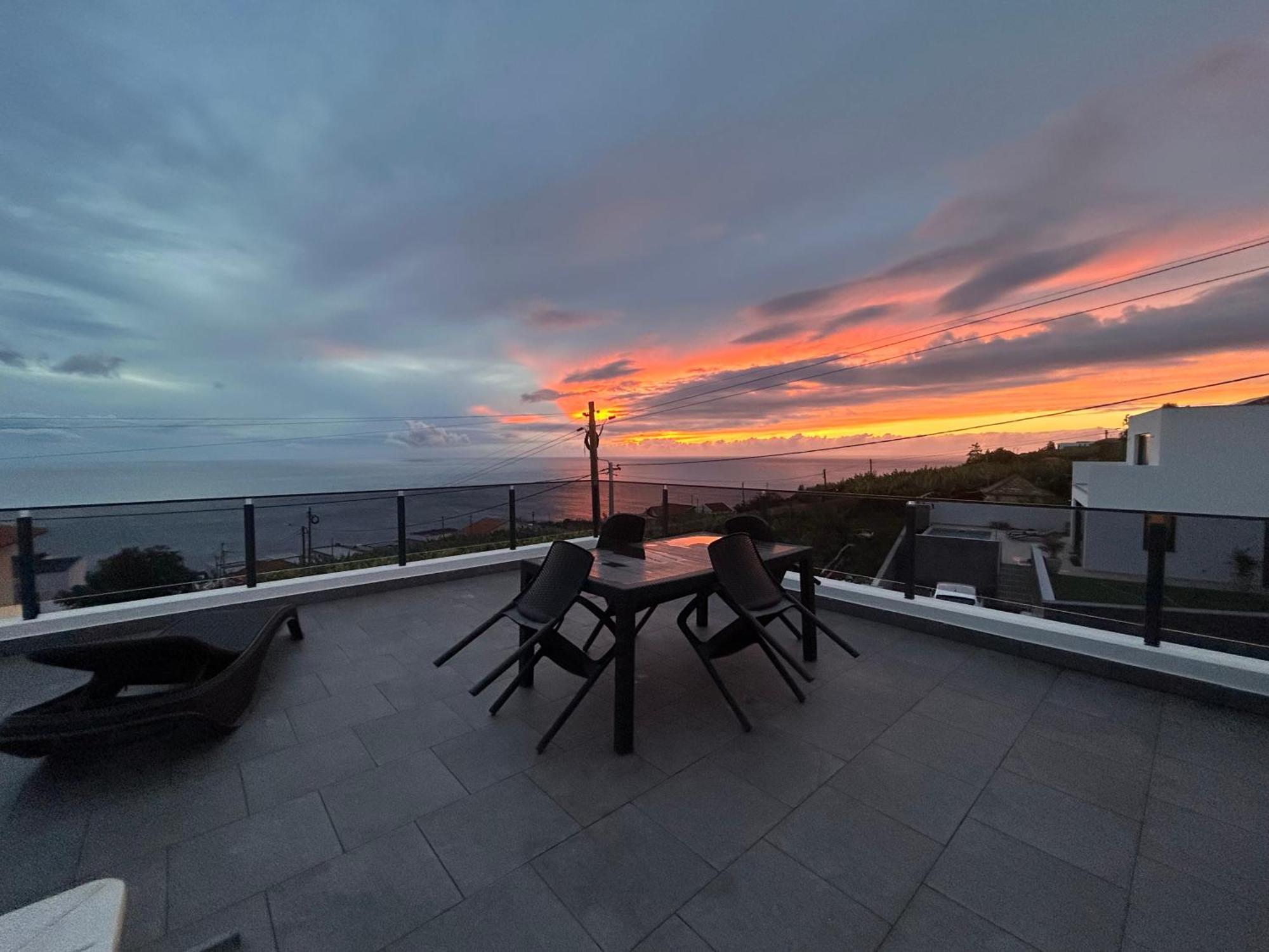 Calheta Ocean View Family Apartment - Air Condition Estreito Da Calheta Ngoại thất bức ảnh